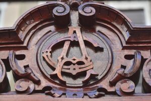 Los Colegios Más Antiguos de Zaragoza con Más de 100 Años de Historia
