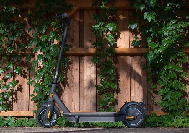 Patinete Eléctrico para Ir al Colegio en Zaragoza: Normativa y Consejos de Seguridad