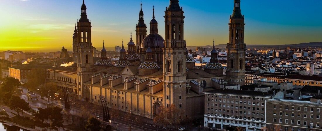 Fiestas del Pilar 2026: Implicaciones del Calendario Escolar para Familias en Zaragoza